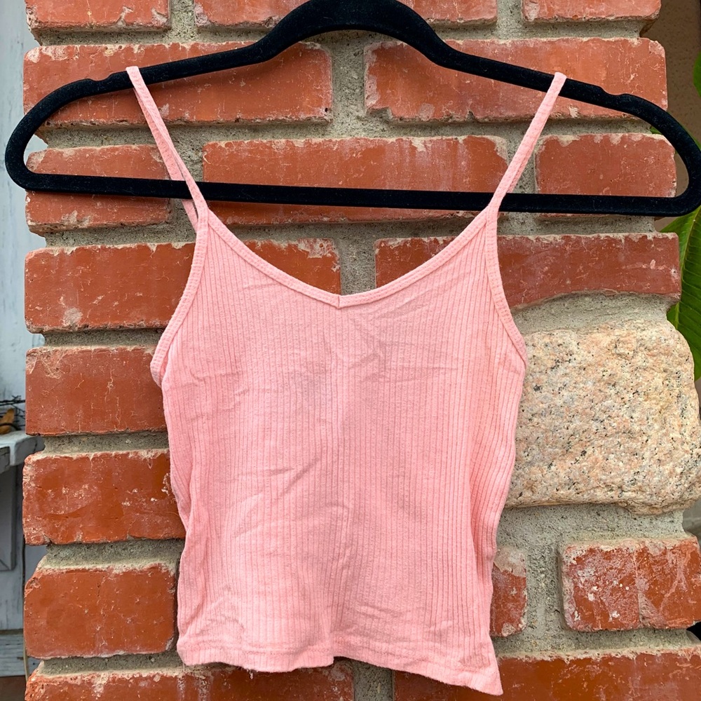 Brandy Melville Cropped top